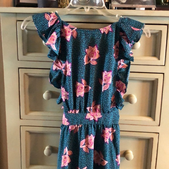 Airy summer maxi dress with floral print - Picture 1 of 7